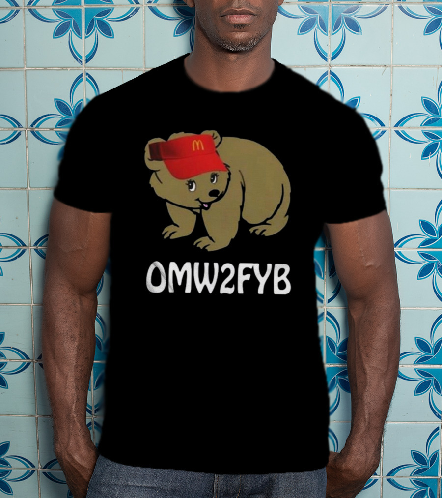 OMW2FYB Bear With Red Cap T-Shirt