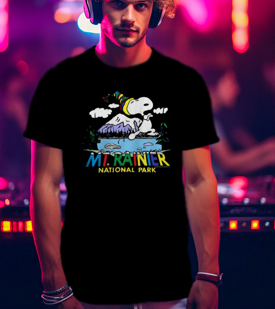 Peanuts Snoopy Mt. Rainier National Park Colorful Adventure T-Shirt
