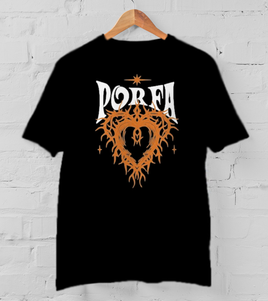 Porfa Stylized Text With Ornate Thorn Heart Design T-Shirt