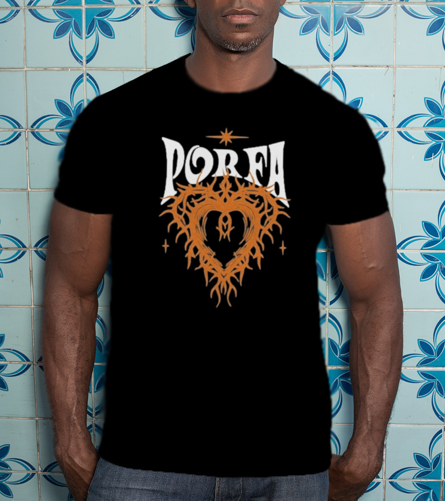 Porfa Stylized Text With Ornate Thorn Heart Design T-Shirt