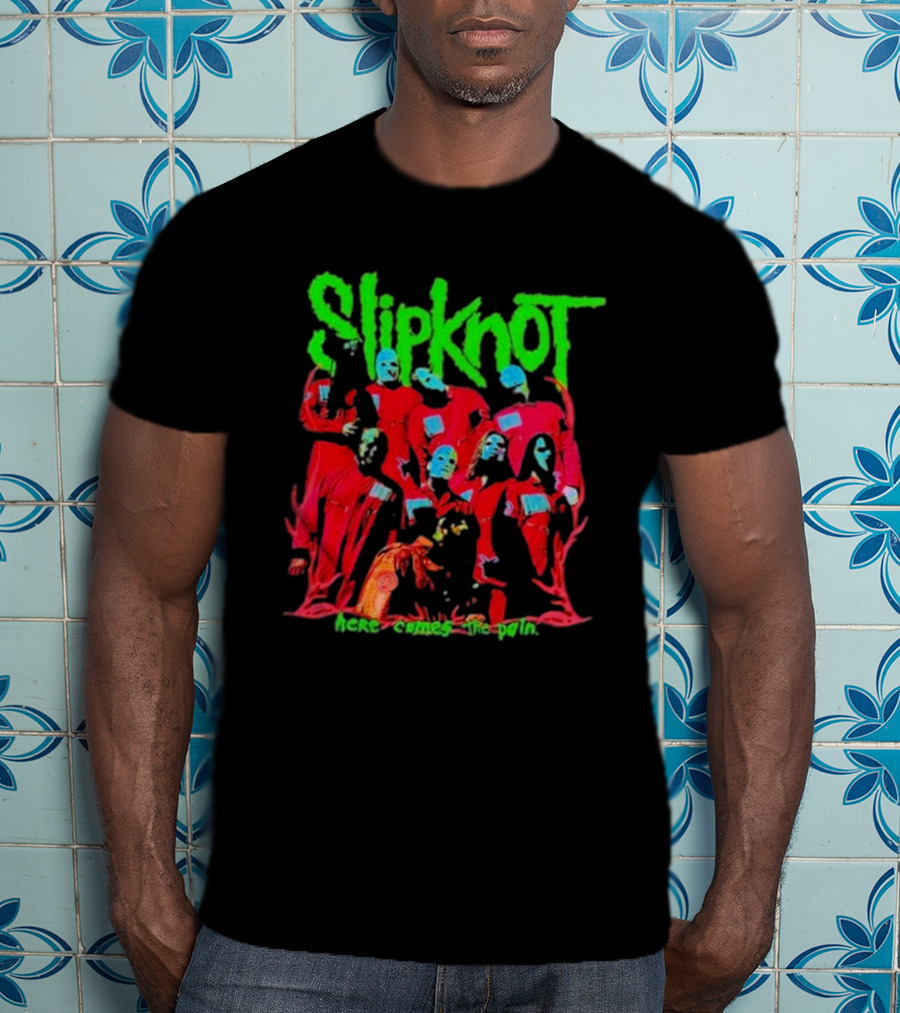 Slipknot Here Comes The Pain Text With Red Figures And Green Logo T-Shirt