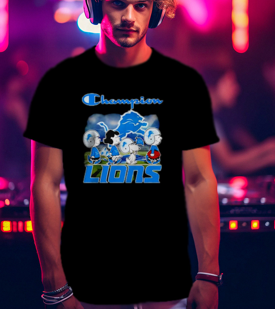 Champion Lions Snoopy Charlie Brown And Friends Detroit T-Shirt
