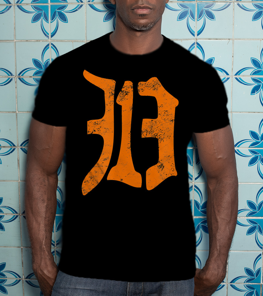 313 Detroit Michigan Vintage Old English D Area Code T-Shirt