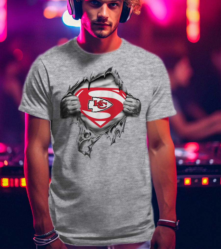 Kansas City Chiefs Super Logo Breakthrough T-Shirt