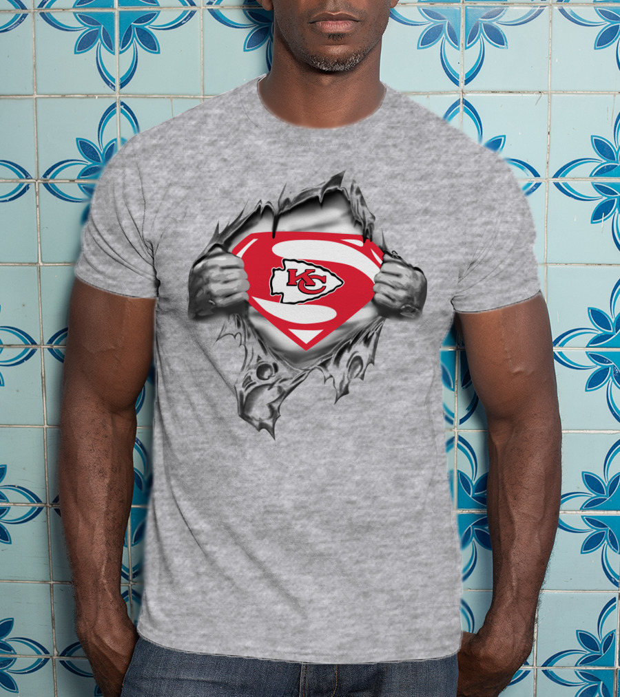 Kansas City Chiefs Super Logo Breakthrough T-Shirt