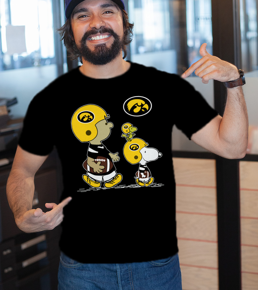 Iowa Hawkeyes Snoopy Football Peanuts Characters With Helmets T-Shirt