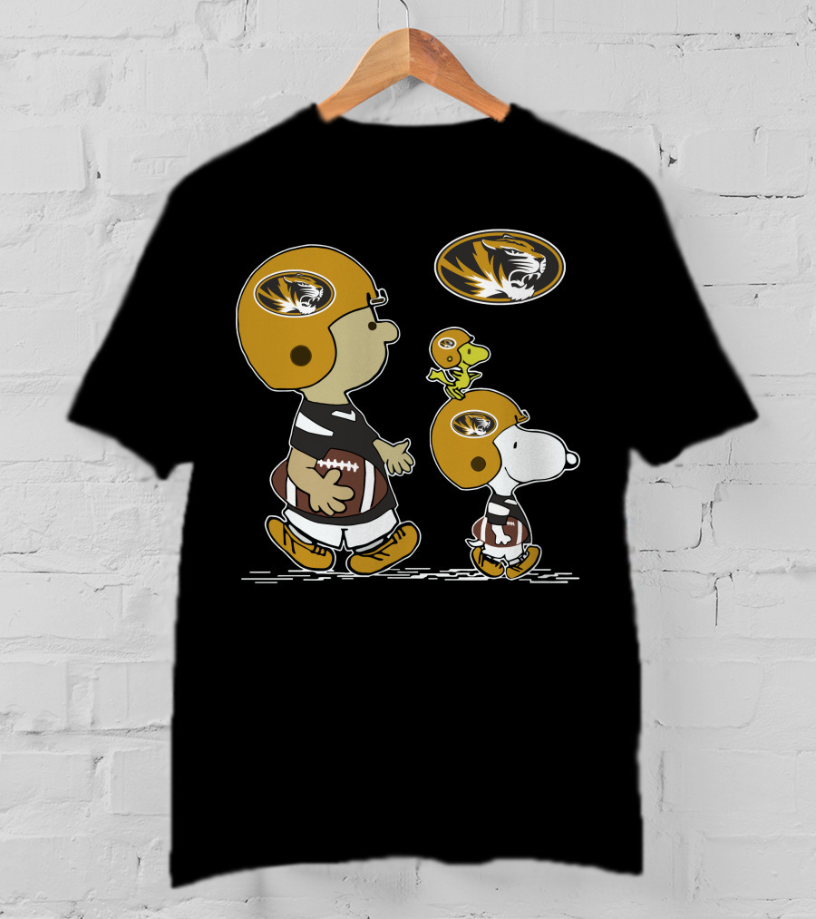 Missouri Tigers Snoopy And Woodstock In Football Helmets T-Shirt