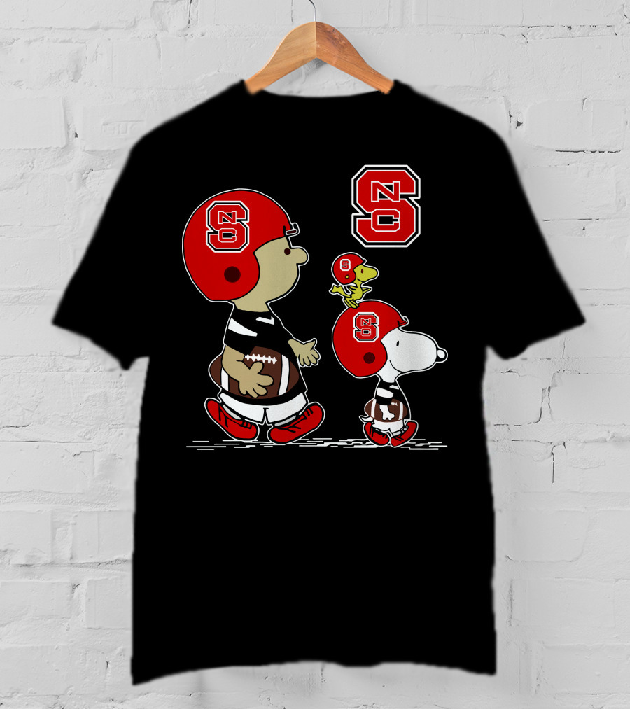 NC State Wolfpack Snoopy Football Helmet Peanuts Characters T-Shirt