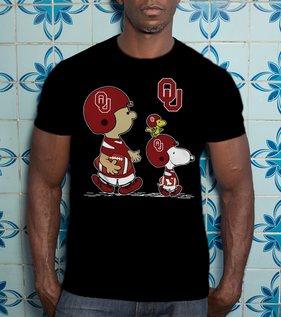 Oklahoma Sooners Snoopy Peanuts Football Team Spirit T-Shirt