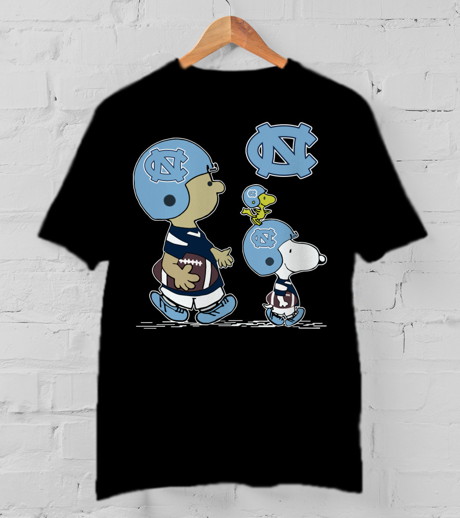 North Carolina Tar Heels Snoopy And Woodstock Football Helmets T-Shirt