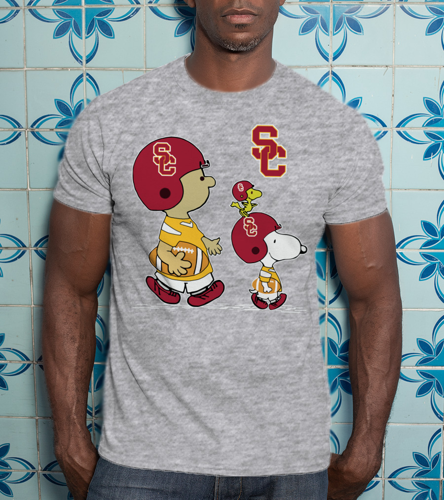USC Trojans Snoopy Charlie Brown Woodstock Football Helmets T-Shirt