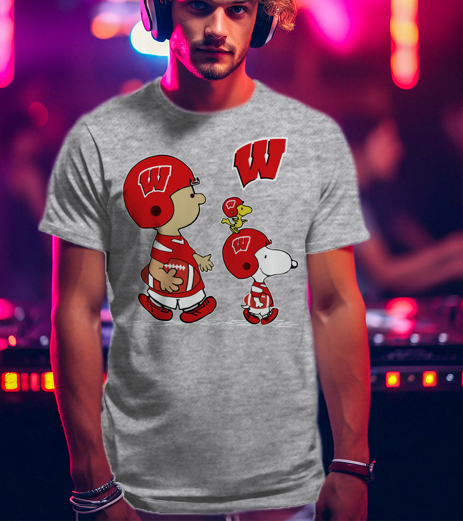 Wisconsin Badgers Snoopy Football Helmet Peanuts Characters Walking Together T-Shirt