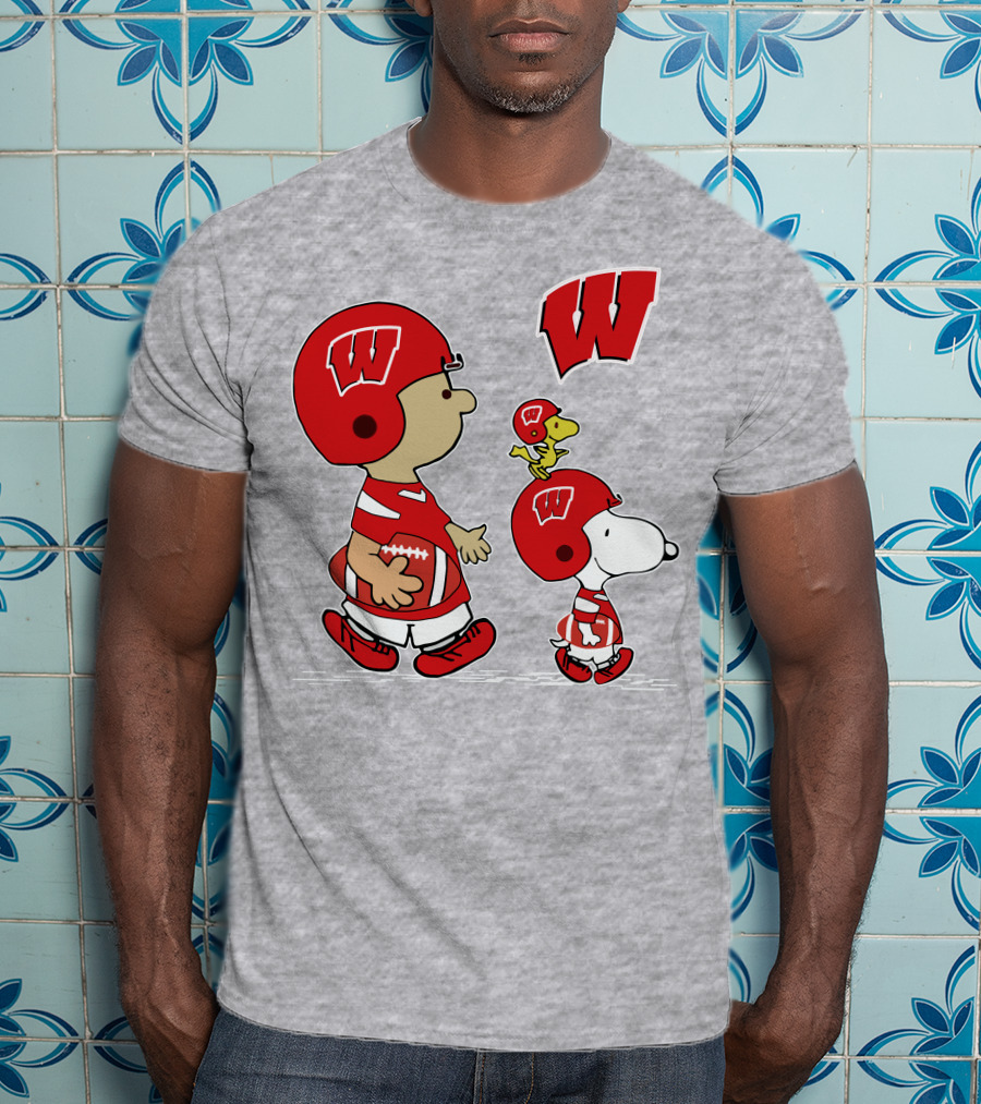 Wisconsin Badgers Snoopy Football Helmet Peanuts Characters Walking Together T-Shirt