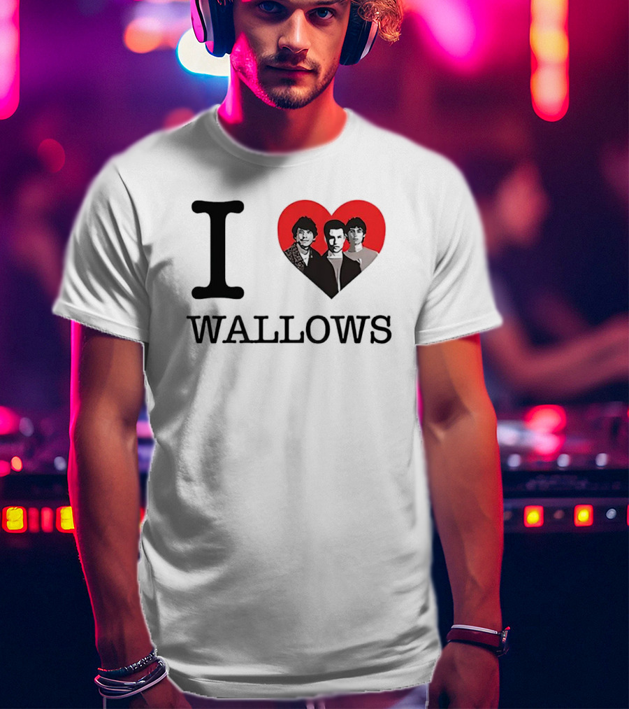 I Love Wallows Band Trio Red Heart T-Shirt
