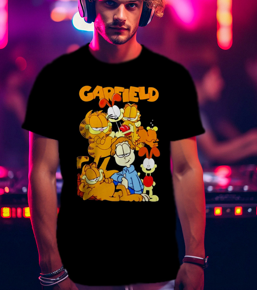 Garfield And Friends Cartoon Characters Reunion T-Shirt