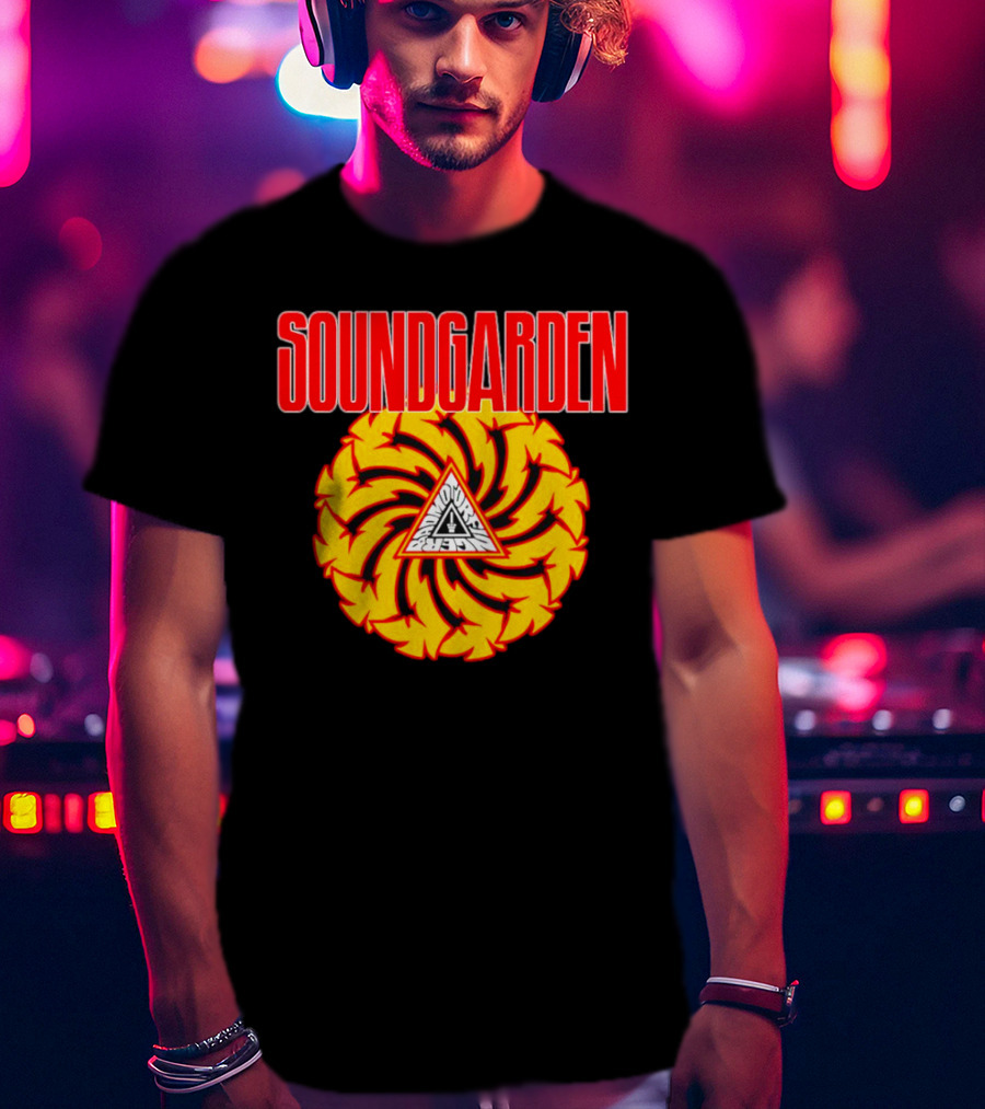Soundgarden Badmotorfinger Album Cover Iconic Logo Spiral T-Shirt