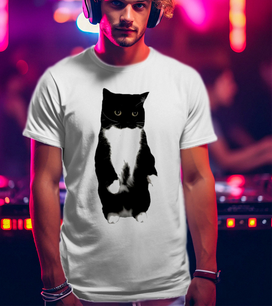 Unicouniuni Cat Playful Tuxedo T-Shirt