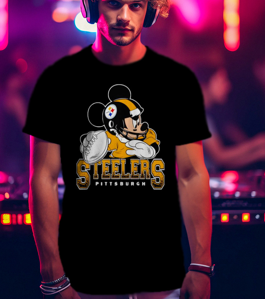Pittsburgh Steelers Mickey Mouse NFL Football Quarterback T-Shirt