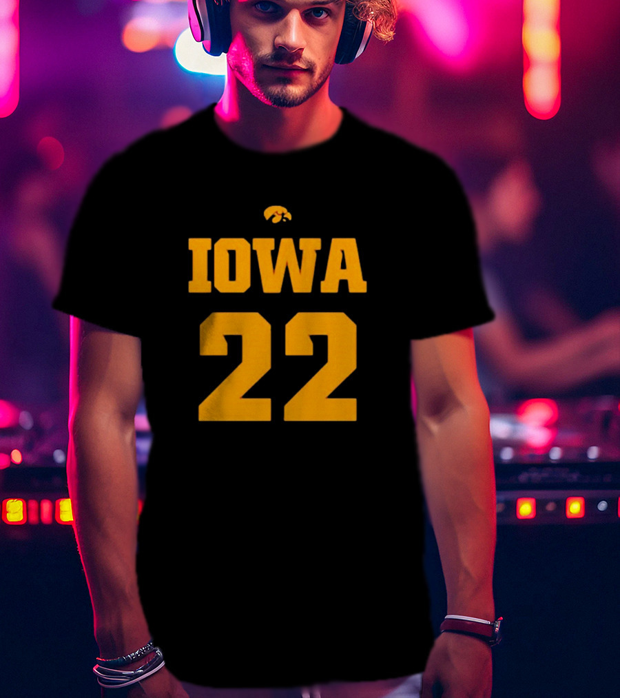 Iowa Hawkeyes 22 Caitlin Clark T-Shirt