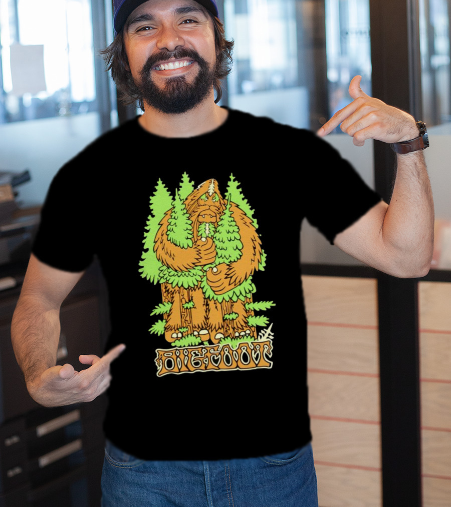 Bigfoot Hug Tree Forest Creature Retro T-Shirt