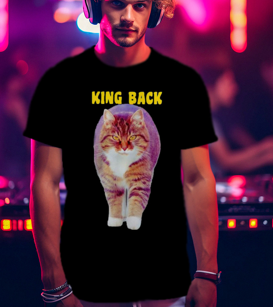 KING BACK Cat Image T-Shirt