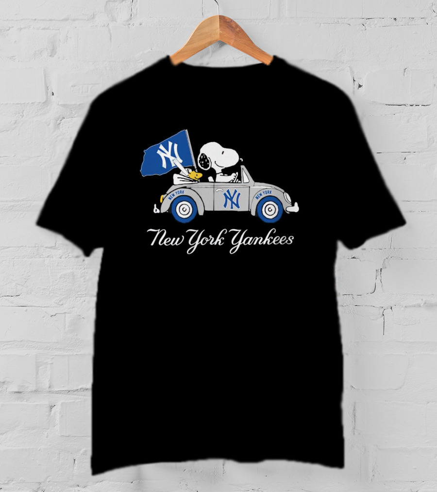Snoopy And Woodstock Driving Car With New York Yankees Flag T-Shirt