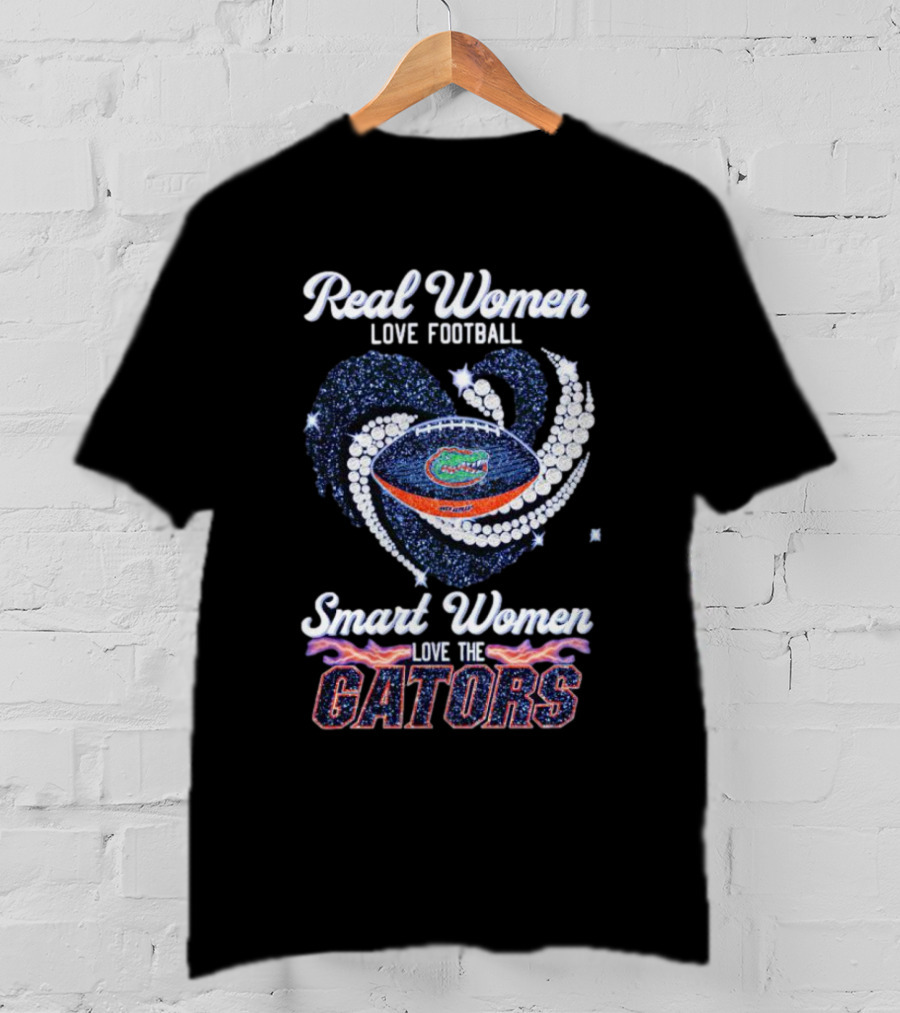 Real Women Love Football Smart Women Love The Gators Football Diamond Heart T-Shirt