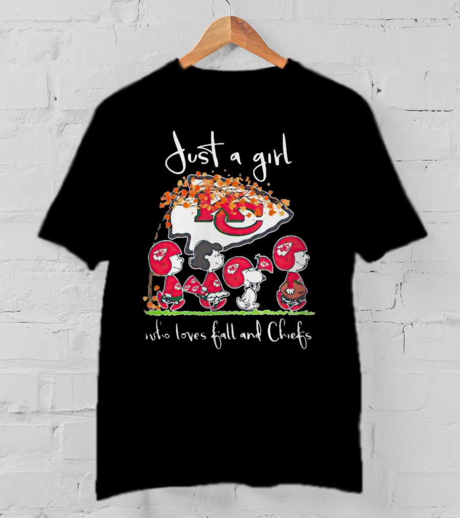 Just A Girl Who Loves Fall And Chiefs Peanuts Characters T-Shirt