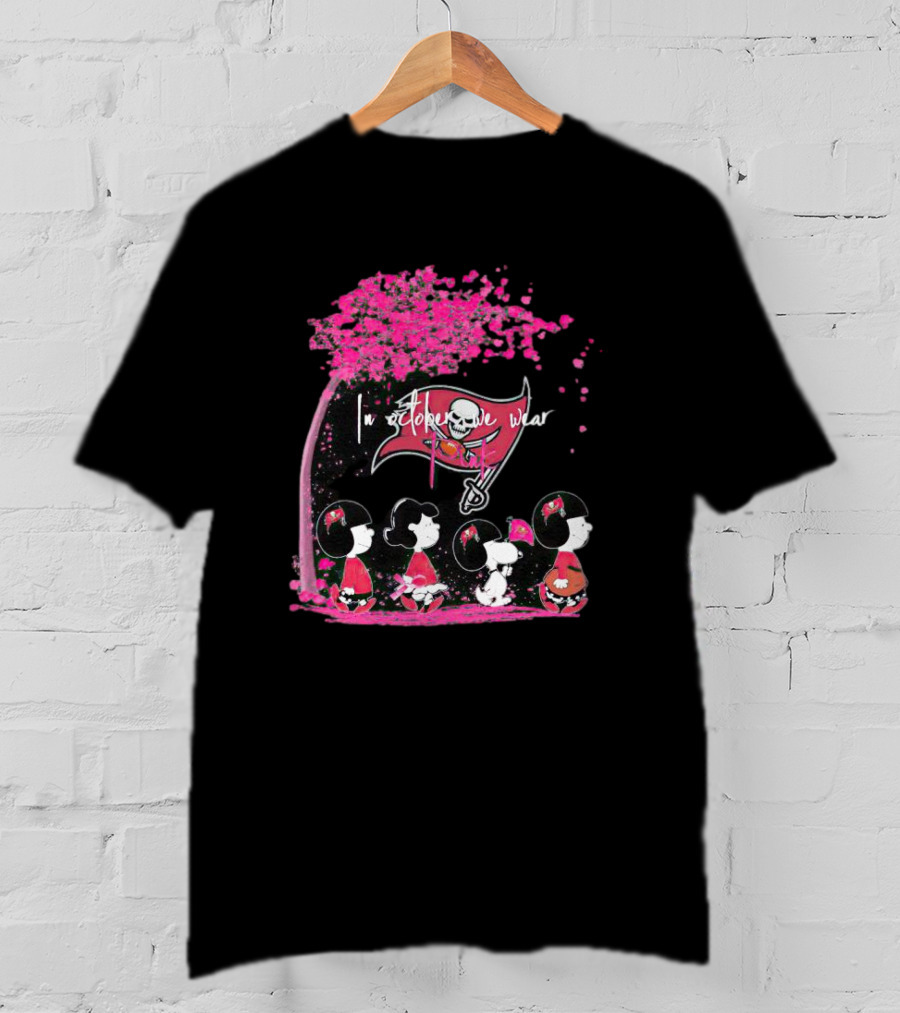 Tampa Bay Buccaneers Peanuts Characters In October We Wear Pink Breast Cancer Awareness T-Shirt