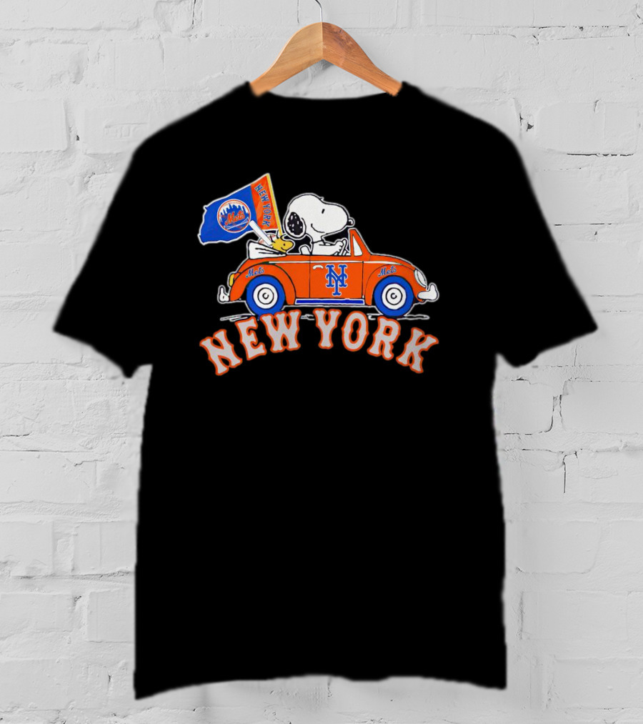 Snoopy Woodstock Driving New York Mets Car Flag T-Shirt