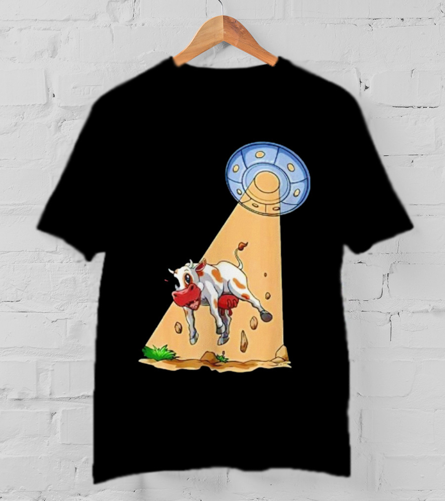 Cow Abduction UFO Alien Cow Abducted Beam Tractor T-Shirt
