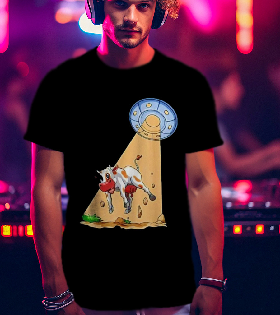 Cow Abduction UFO Alien Cow Abducted Beam Tractor T-Shirt