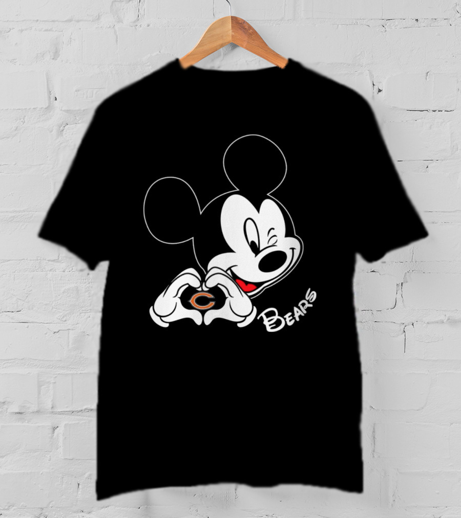 Mickey Heart Chicago Bears Fan T-Shirt