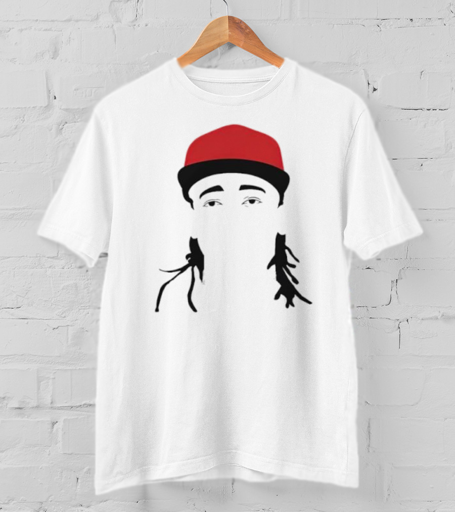 Elly Cartoon Chain Red Cap T-Shirt