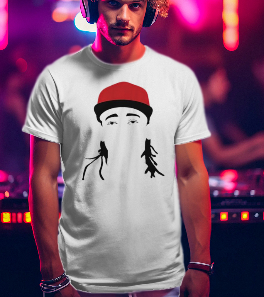 Elly Cartoon Chain Red Cap T-Shirt