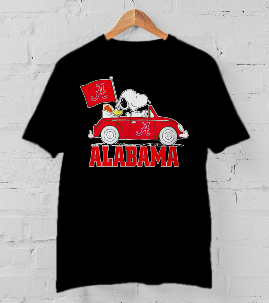 Snoopy And Woodstock Driving Red Car Alabama Crimson Tide Flag T-Shirt