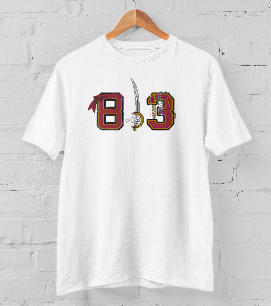 Tampa Bay Buccaneers 813 Pirate Sword And Skull Beads T-Shirt