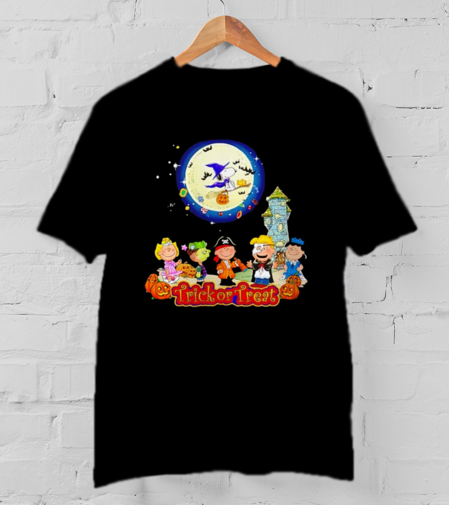 Peanuts Trick Or Treat Halloween Snoopy And Friends Moon Costumes T-Shirt