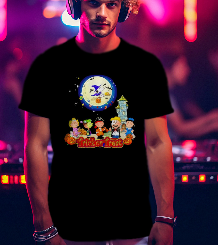 Peanuts Trick Or Treat Halloween Snoopy And Friends Moon Costumes T-Shirt