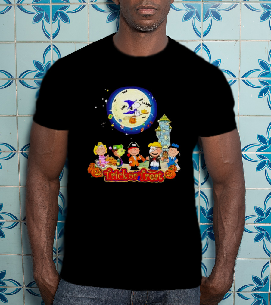 Peanuts Trick Or Treat Halloween Snoopy And Friends Moon Costumes T-Shirt