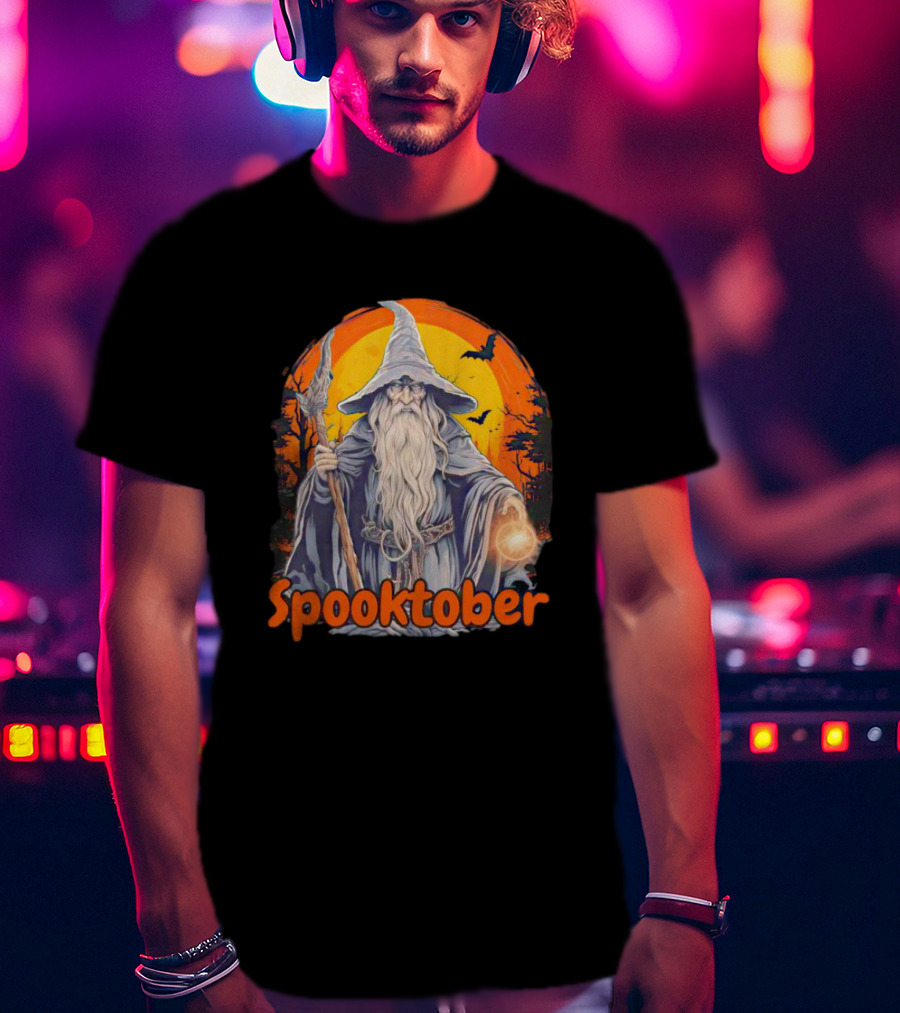 Spooktober Wizard Halloween With Wand And Orange Bats T-Shirt