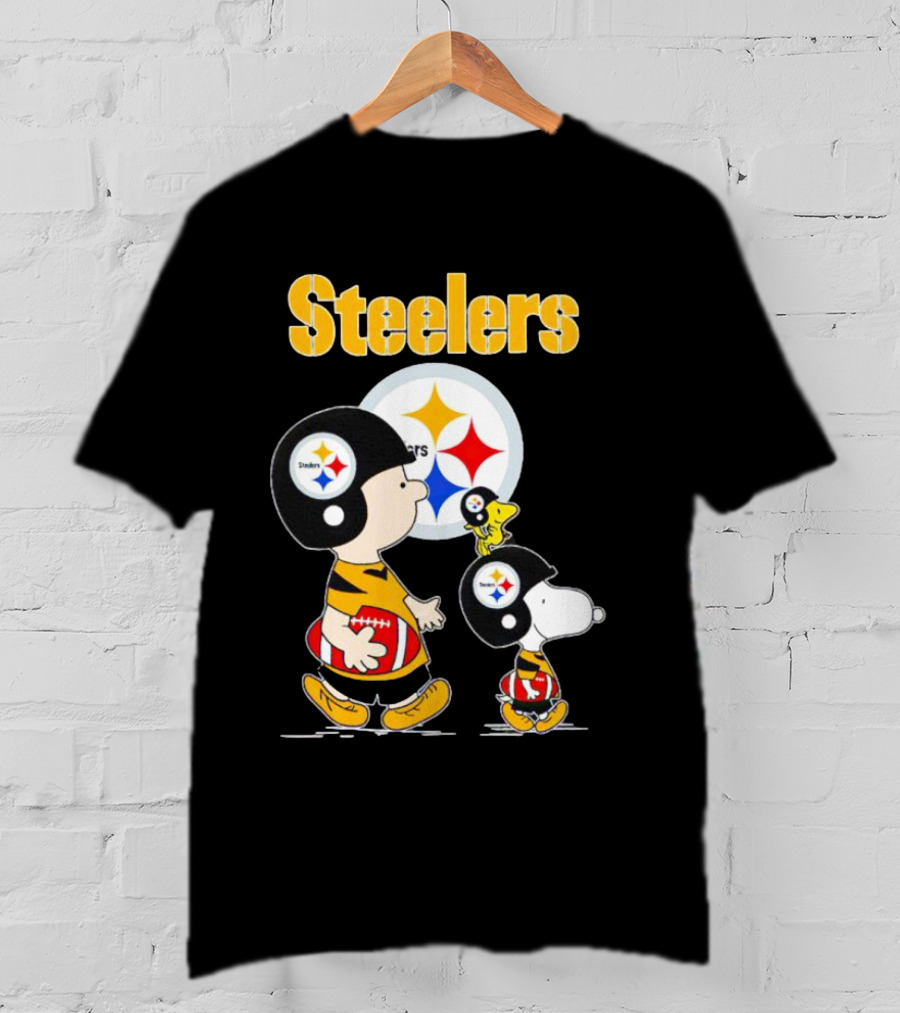 Peanuts Characters With Steelers Football Helmets T-Shirt