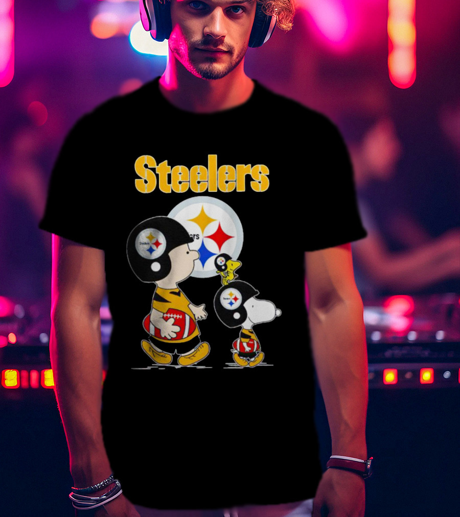 Peanuts Characters With Steelers Football Helmets T-Shirt