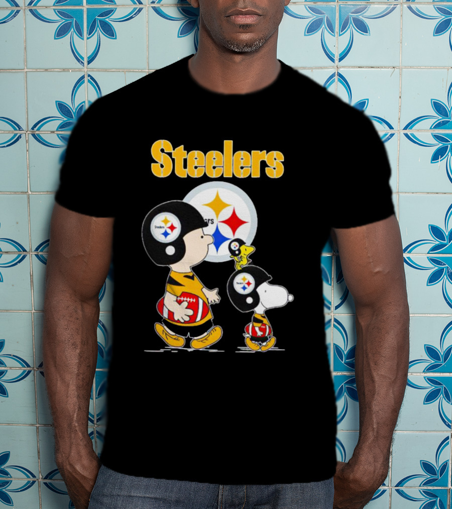 Peanuts Characters With Steelers Football Helmets T-Shirt