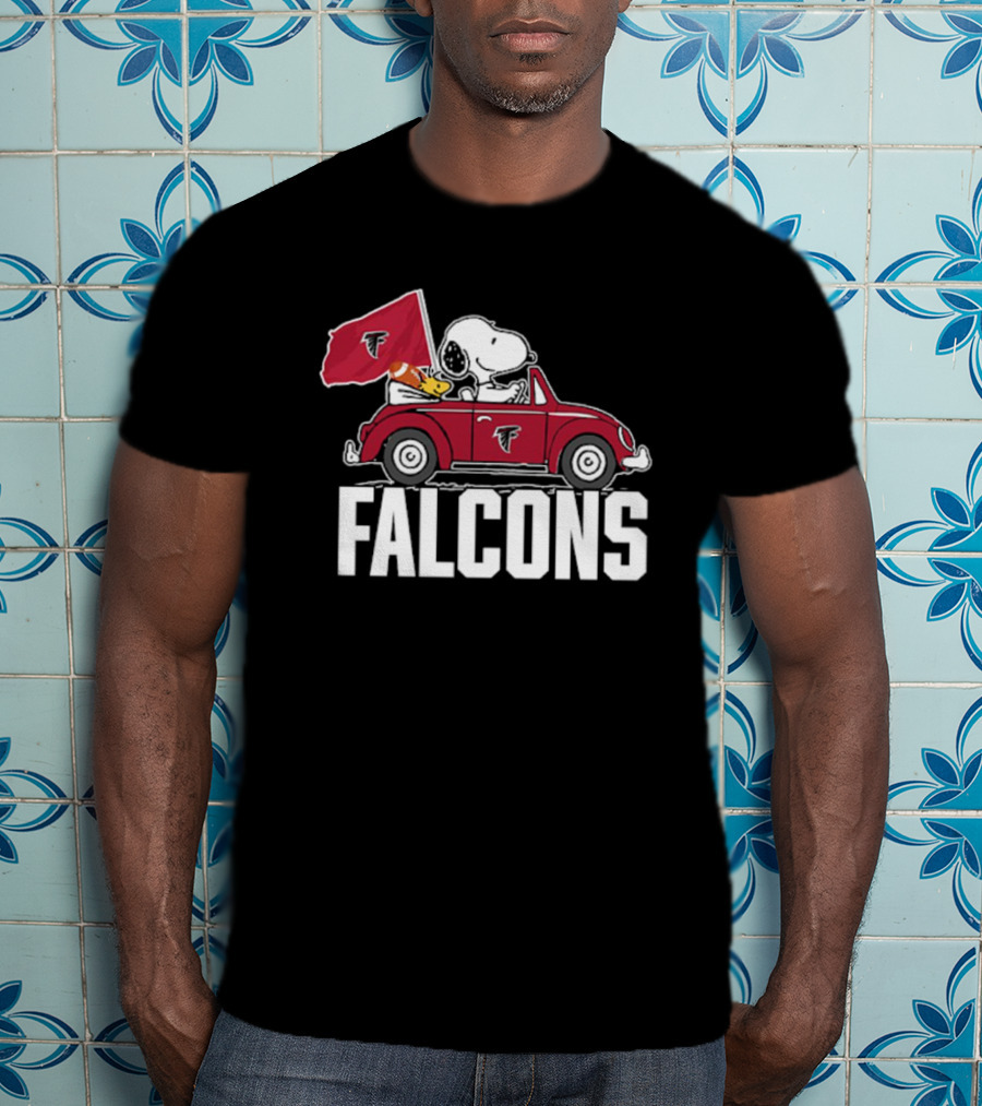 Snoopy Woodstock Driving Car With Atlanta Falcons Flag T-Shirt
