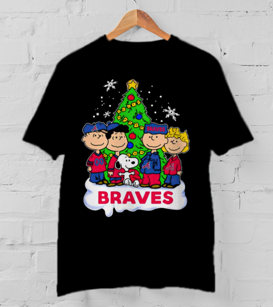Peanuts Characters Atlanta Braves Christmas Tree Snowflakes T-Shirt