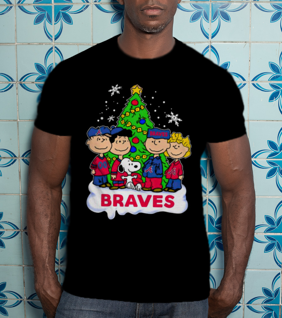 Peanuts Characters Atlanta Braves Christmas Tree Snowflakes T-Shirt