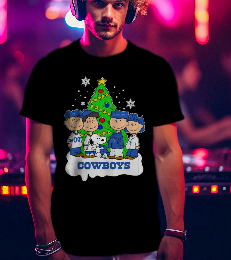 Peanuts Characters Dallas Cowboys Christmas Tree Cowboys T-Shirt