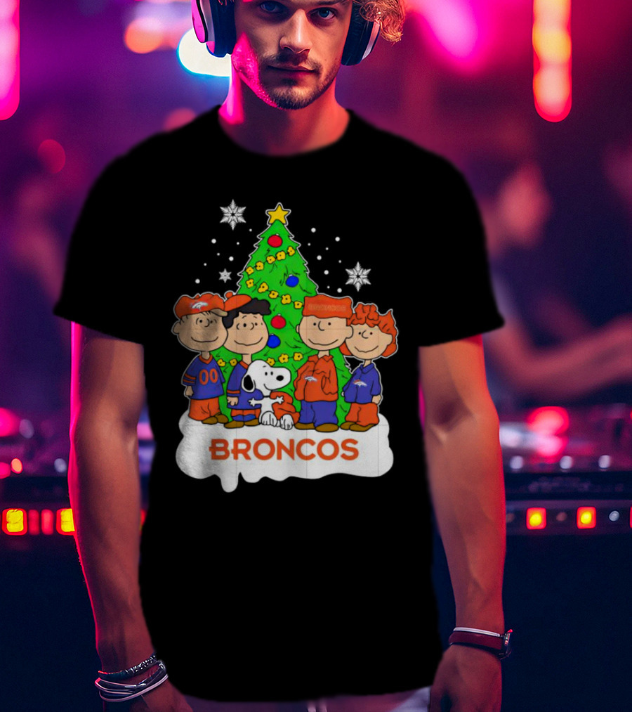 Peanuts Characters Denver Broncos Christmas Tree Scene T-Shirt