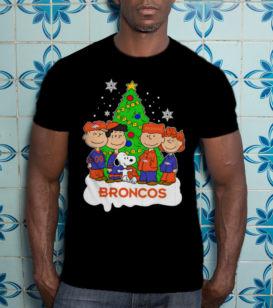 Peanuts Characters Denver Broncos Christmas Tree Scene T-Shirt